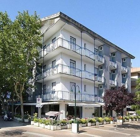 B&B Hotel Lucciola Каттолика Экстерьер фото