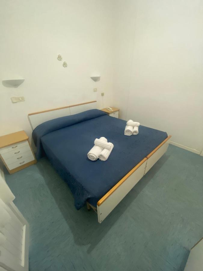 B&B Hotel Lucciola Каттолика Экстерьер фото