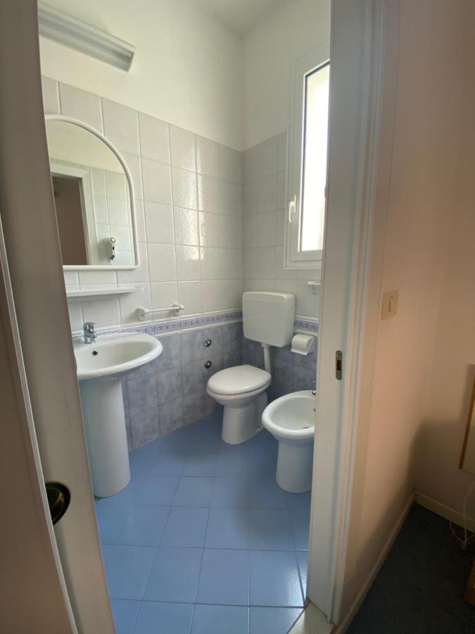 B&B Hotel Lucciola Каттолика Экстерьер фото