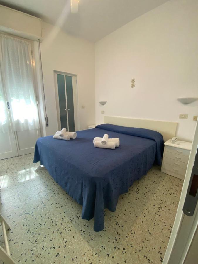 B&B Hotel Lucciola Каттолика Экстерьер фото