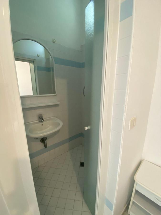 B&B Hotel Lucciola Каттолика Экстерьер фото