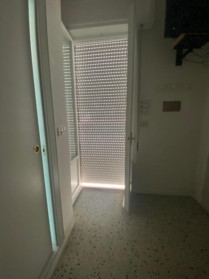 B&B Hotel Lucciola Каттолика Экстерьер фото